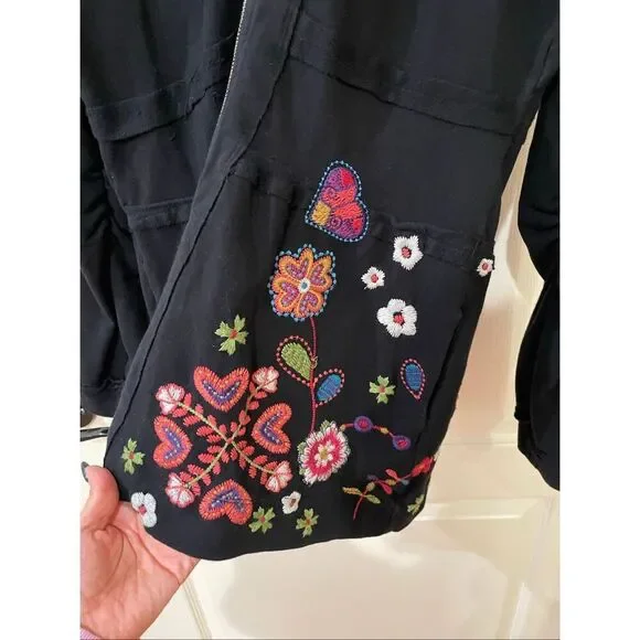 Johnny Was Embroidered zip up hoodie with attached hoodie size Medium
